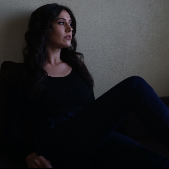 Meet your Posher, Cher - Picture 2 of 2